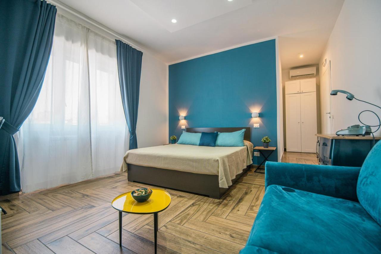 Hub Ferroviario - 12 Posti Letto Per Il Tuo Gruppo A Napoli Con Wifi E Netflix Bed & Breakfast Ngoại thất bức ảnh