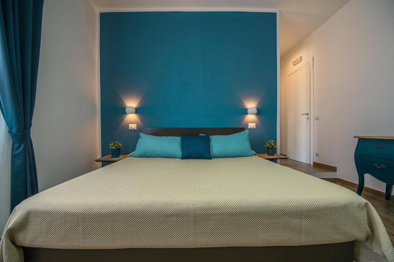 Hub Ferroviario - 12 Posti Letto Per Il Tuo Gruppo A Napoli Con Wifi E Netflix Bed & Breakfast Ngoại thất bức ảnh